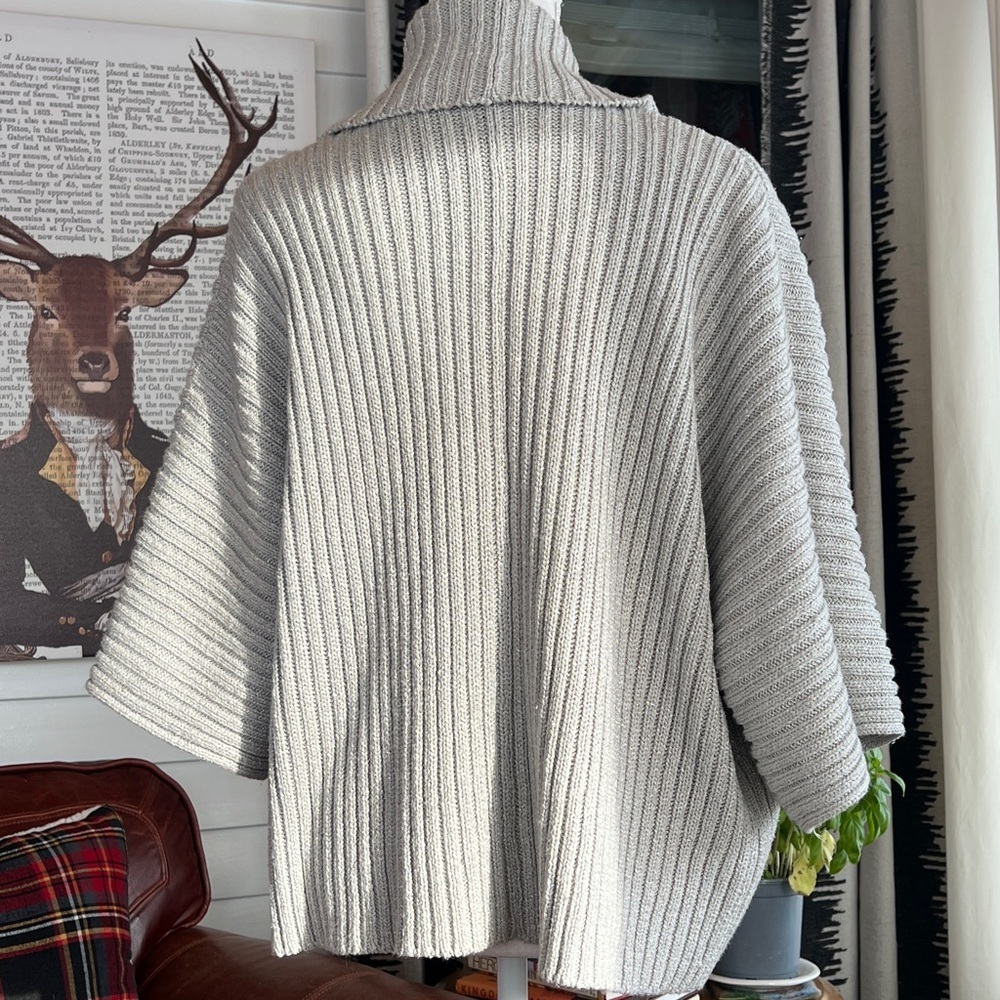 Chico's Light Gray Ribbed Sweater Shrug - Picture 7 of 8